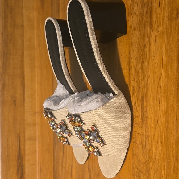 Tory Burch Cream Mules with Embellished Detail - Picture 4 of 10